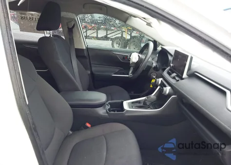 2023 Toyota Rav4 Le z USA, uszkodzony, nr VIN JTMH1RFV9PD100527